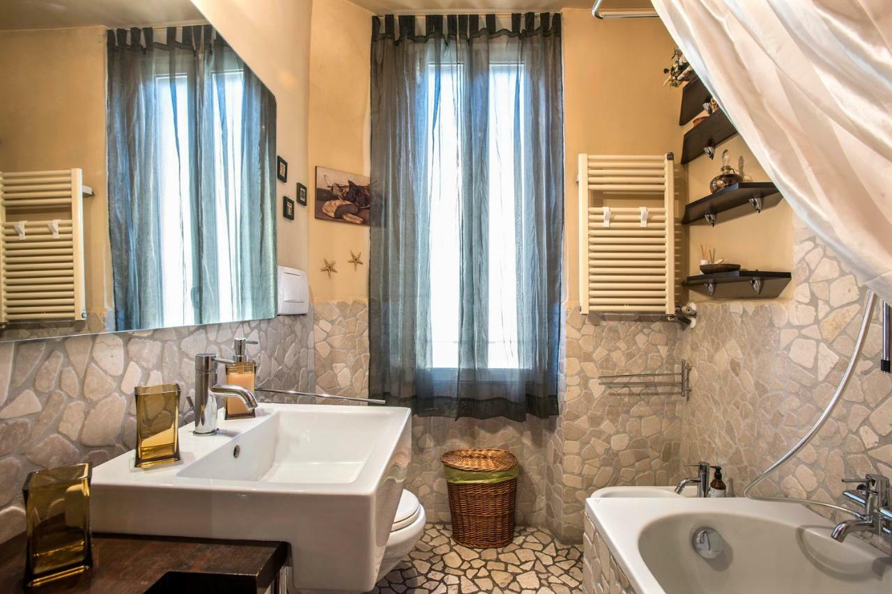 Colosseum Few Step Cozy House Rom